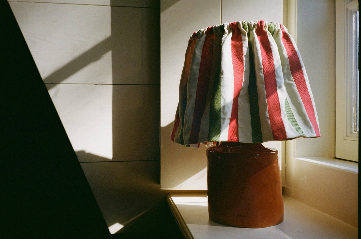 The Frill Shade - Cosy Stripes